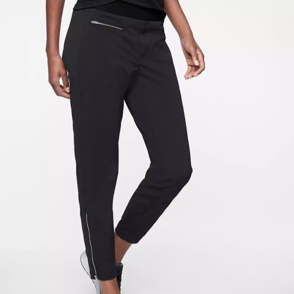 Athleta Mod Trekkie Jogger Ankle Crop - Picture 1 of 4